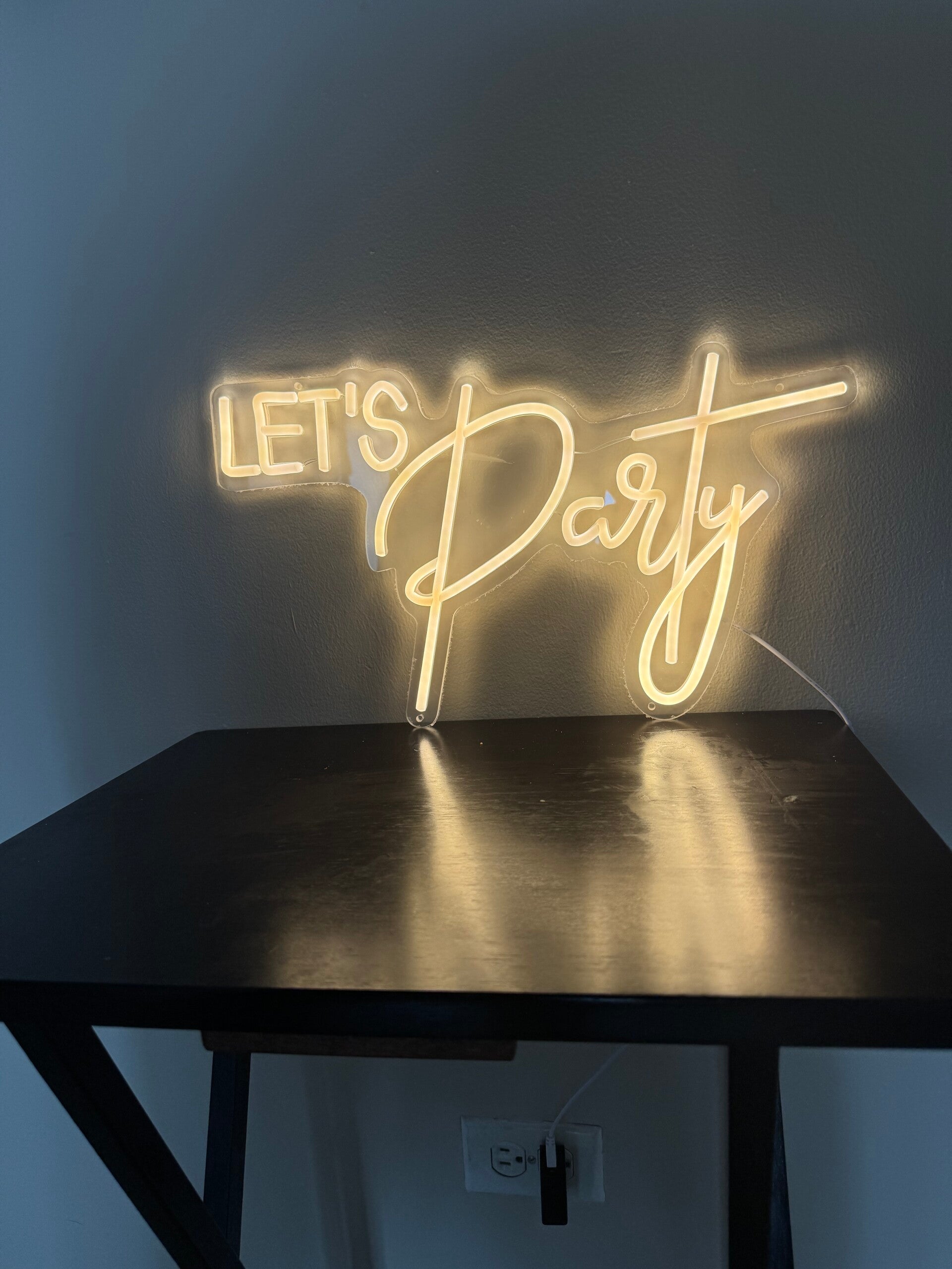 Letrero led ¨Let´s Party¨