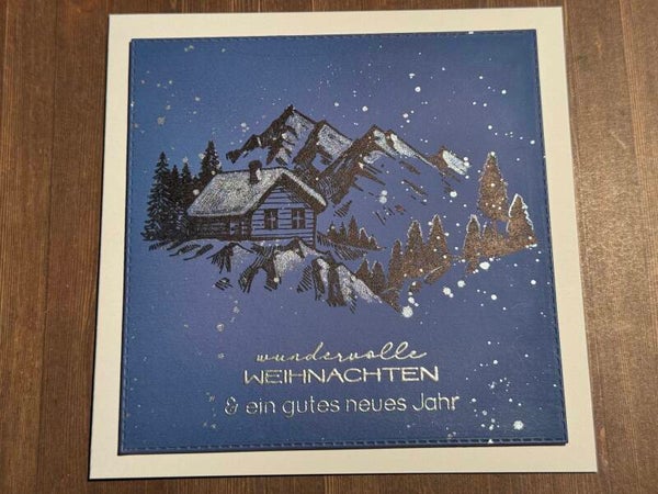 Weihnachten: Blockhaus im Winter - blau