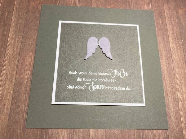 Trauer: Engelsflügel - kleine Füsse -Sternenkind