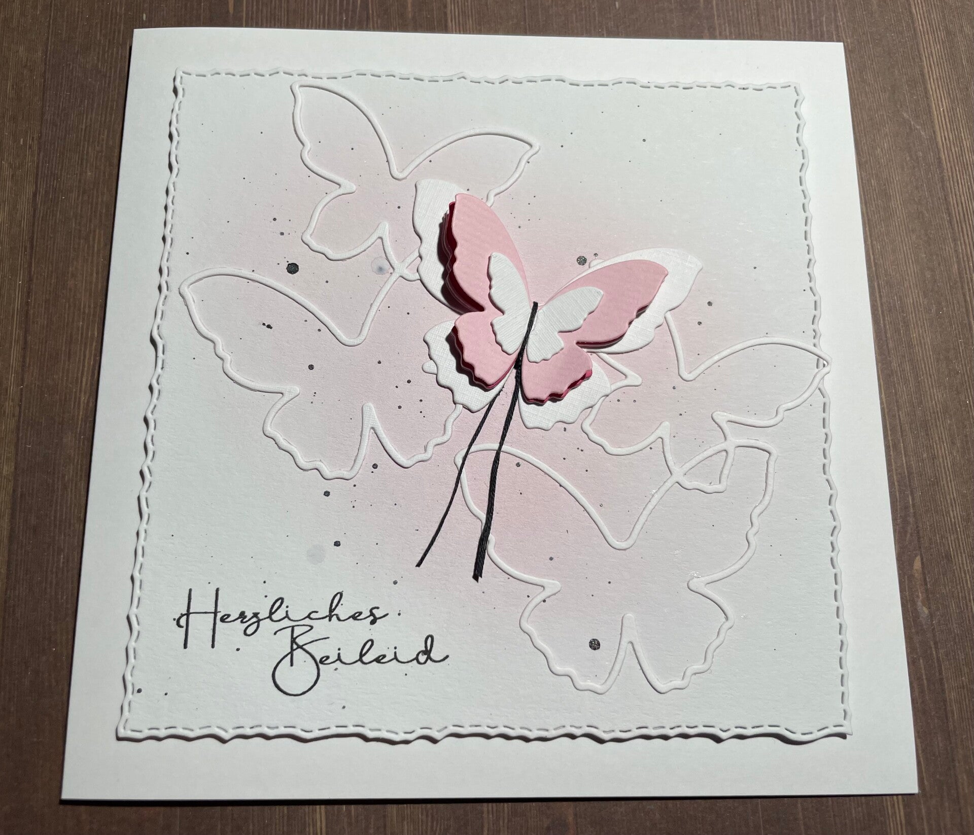 Trauer: Schmetterling - rosa, Beileid