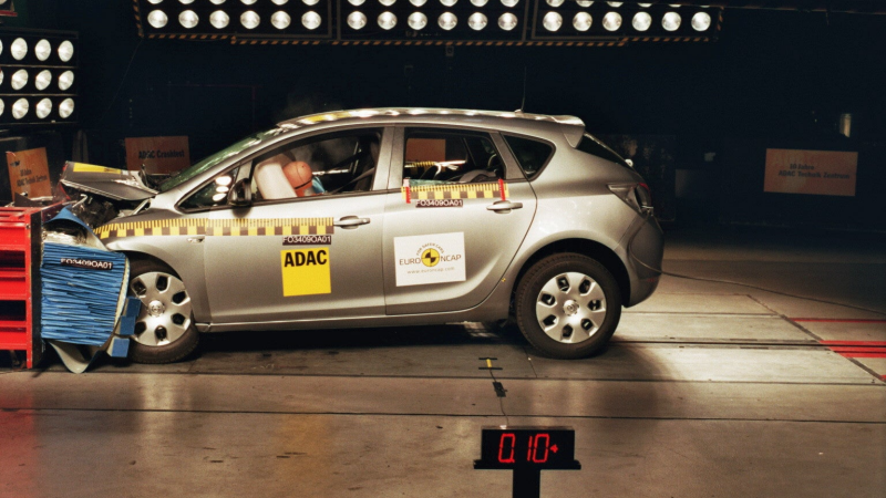 remmen en botsen - crashtest, airbag, kreukelzone