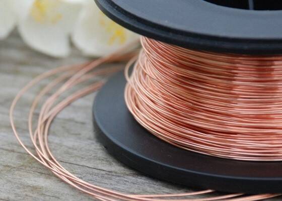 koper is herkenbaar aan zijn rode kleur | natuurkundesite.nl