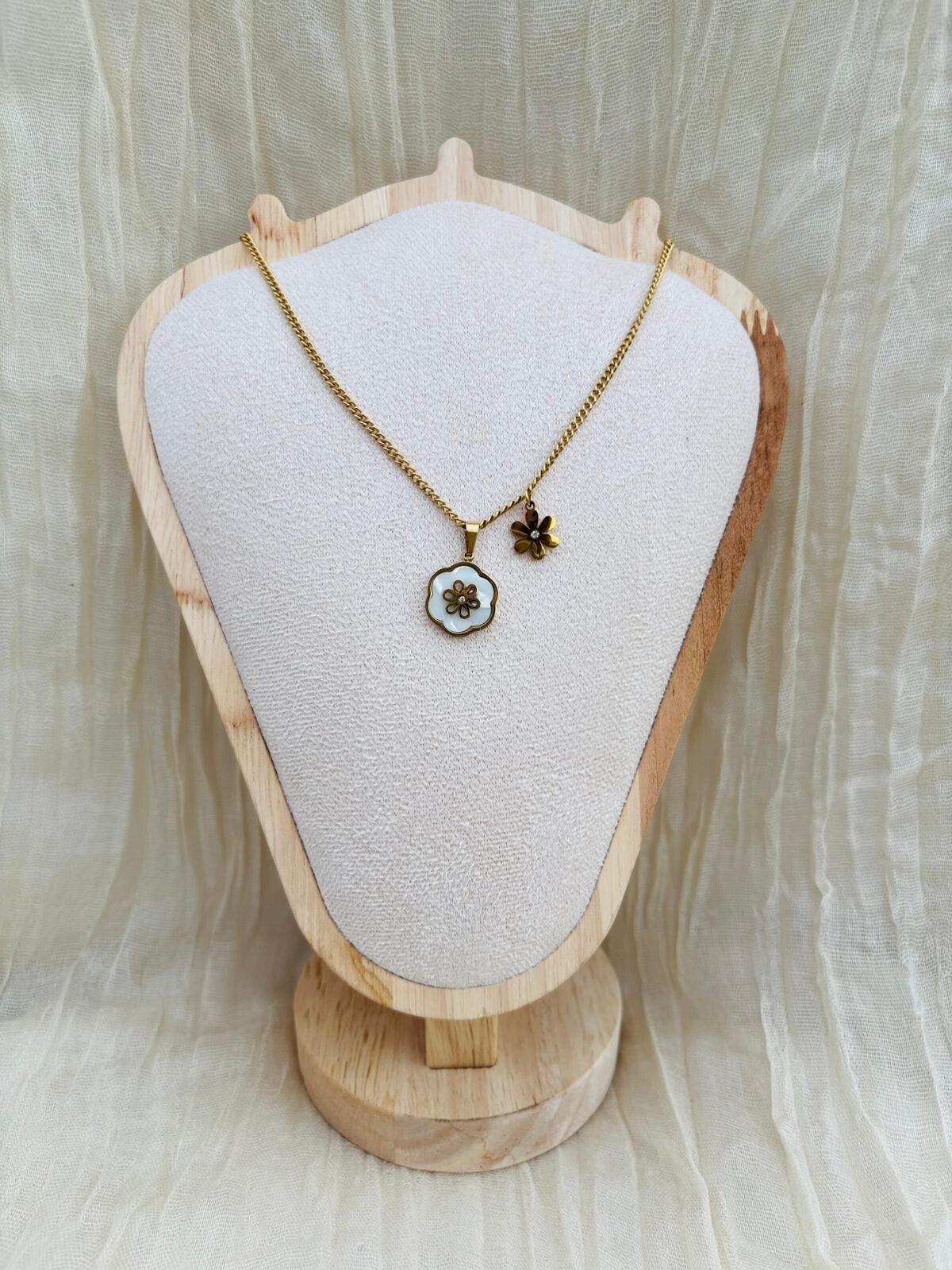 Floral Pearl Halskette