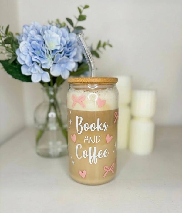 Books and Coffee Glas
