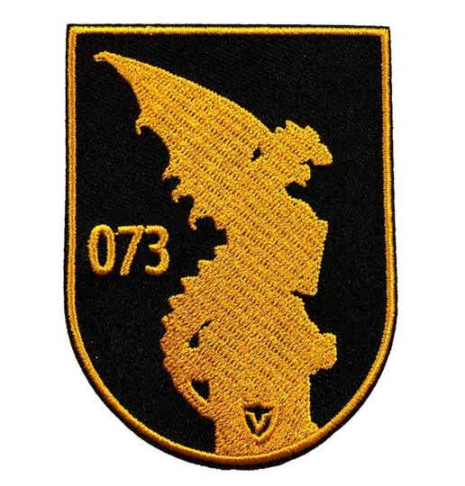 Embleem: 073 draak oeteldonk goud DB047