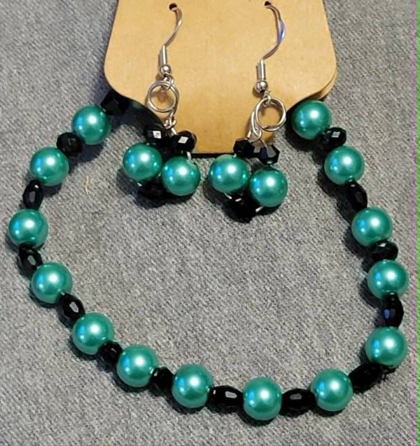 Teal and black bracelet/earring set