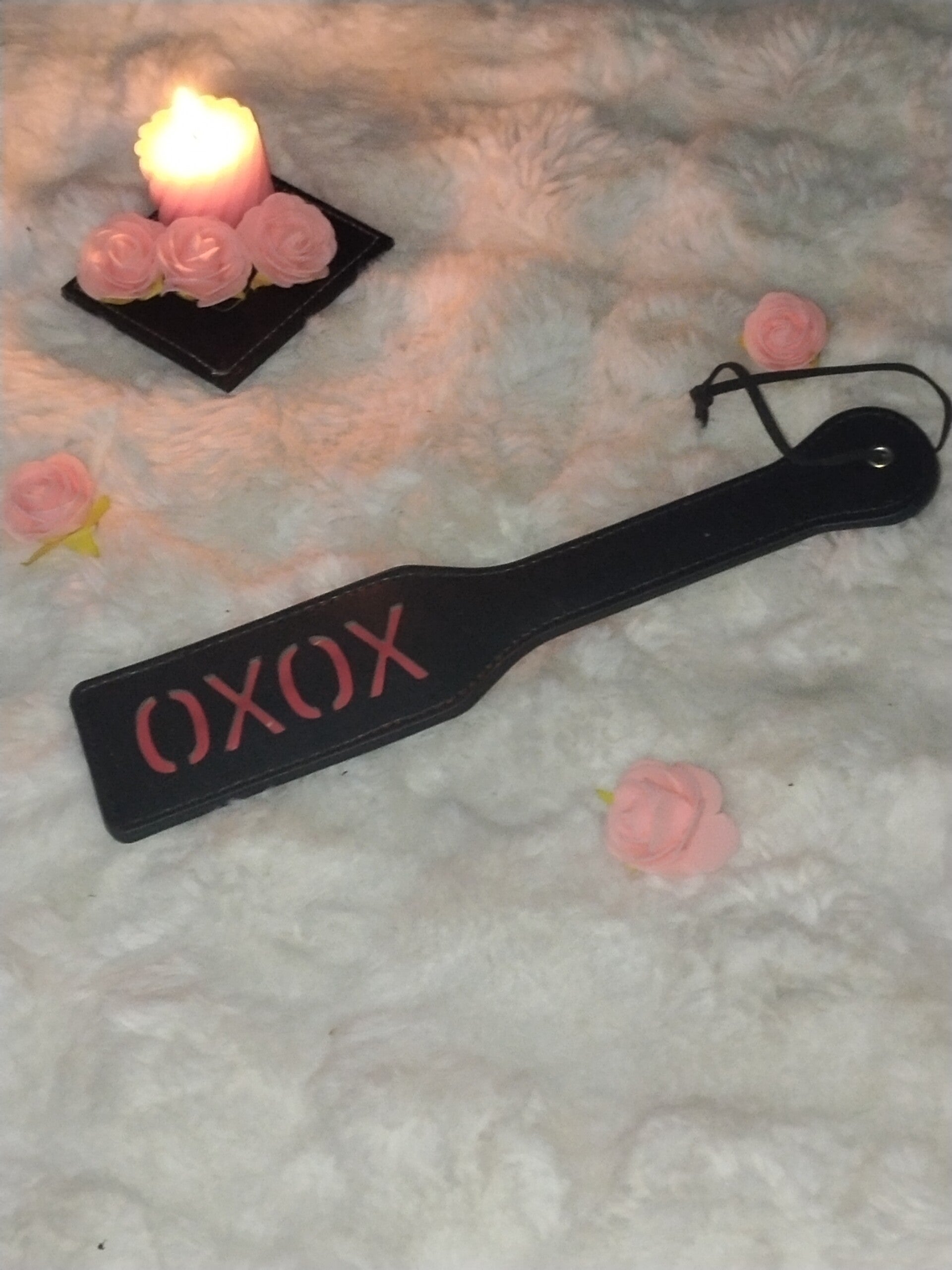 tapette cuir fessée