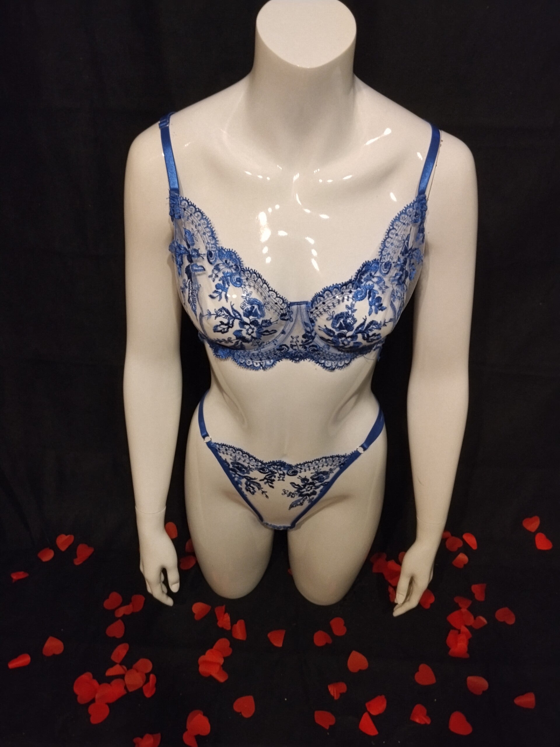 lingerie dentelle brode floral