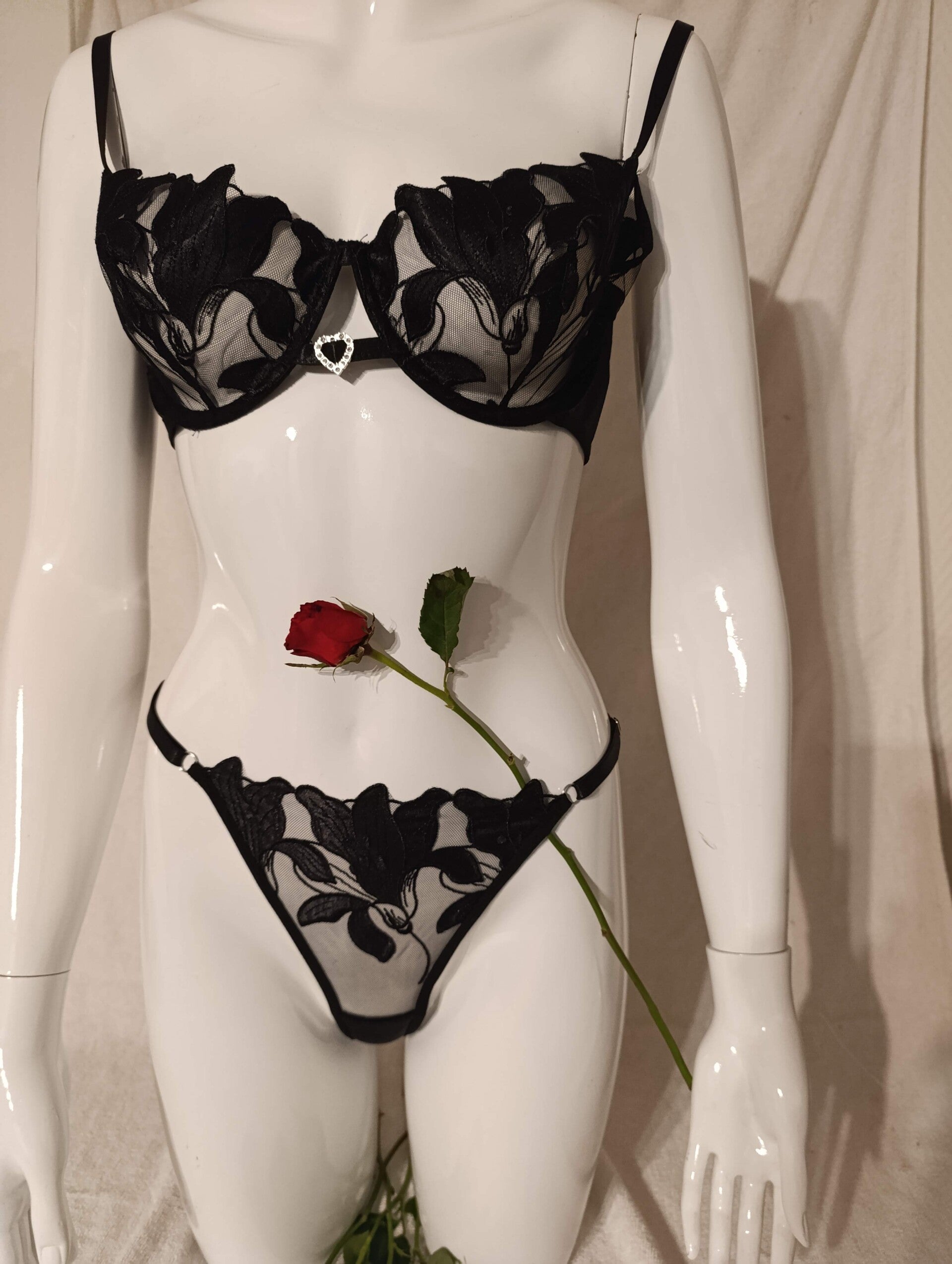 ensemble dentelle florale