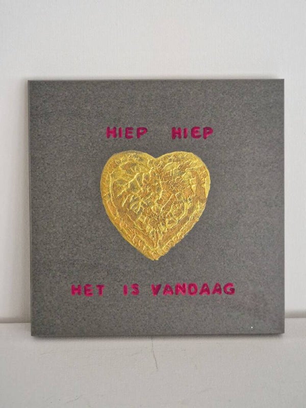 T-5 Tile golden heart