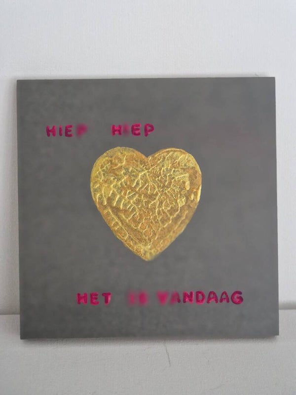 T-6 Tile golden heart