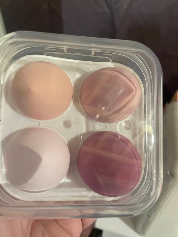 Éponge à maquillage rose