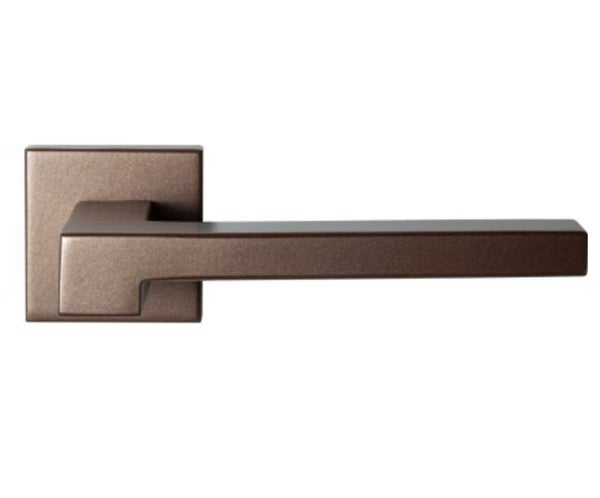 GPF - Deurkrukken op vierkant rozet - Brons