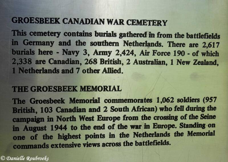 005GroesbeekCanWarCemMemorialzo19jun16.jpg