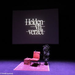 01-antwerpen-verzetscafe-ma9dec24-standard.jpg