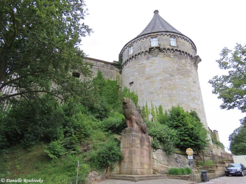 01-bad-bentheim-monument-do25jul24-standard.jpg
