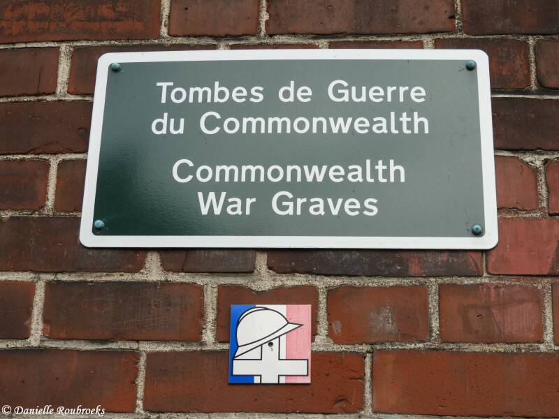 01CharleroiCommunalzo21feb21CWGC.jpg