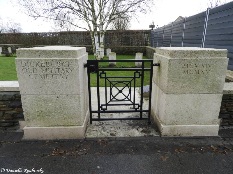01DickebuschOldCemwoe17feb21.jpg