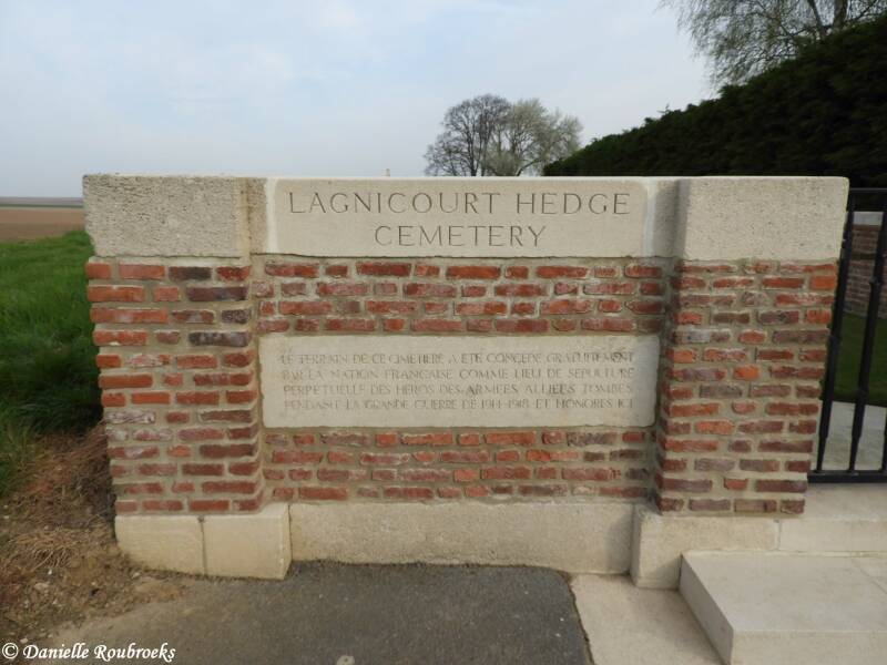 01LagnicourtHedgeCemeterydi16apr19.jpg