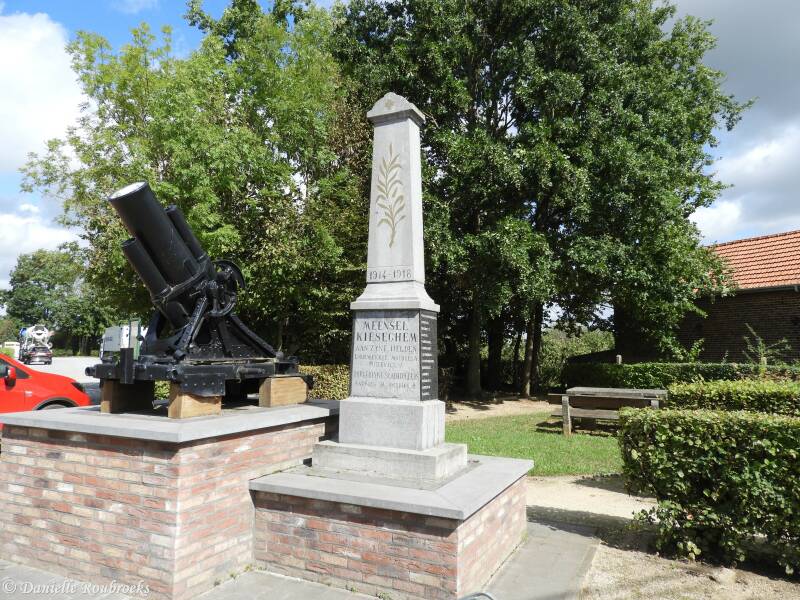 01Meensel-KiezegemMonumentza22aug20.jpg