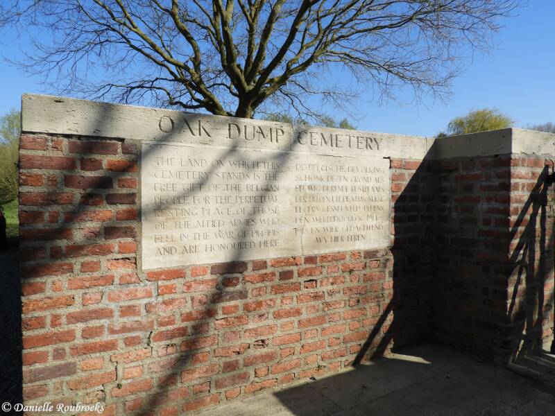 01OakDumpCemeteryza24apr21.jpg