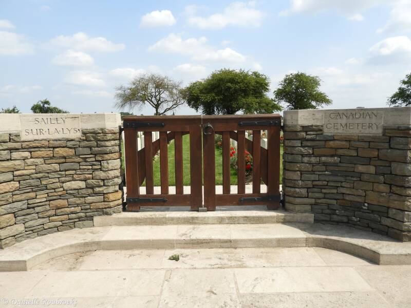 01Saillly-sur-la-LysCanadianma19jul21-1.jpg