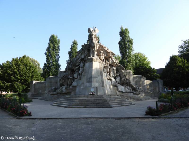 01TourcoingMonumentma19jul21.jpg