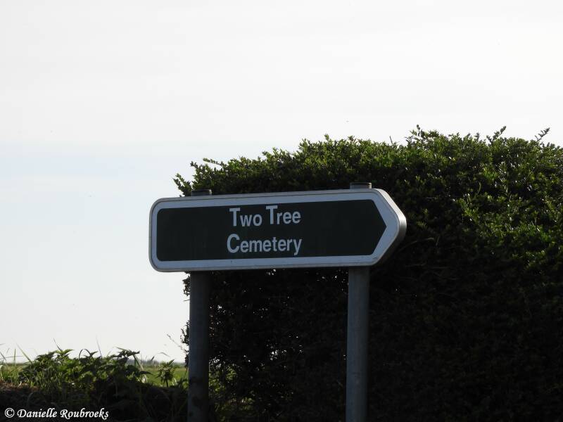 01TwoTreeCemeterywoe22sep21.jpg