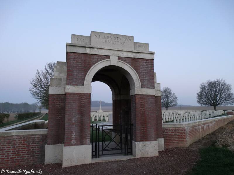 01VillersStationzo9apr17.jpg
