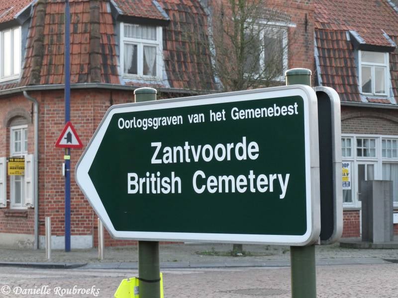 01ZantvoordeBrit.jpg