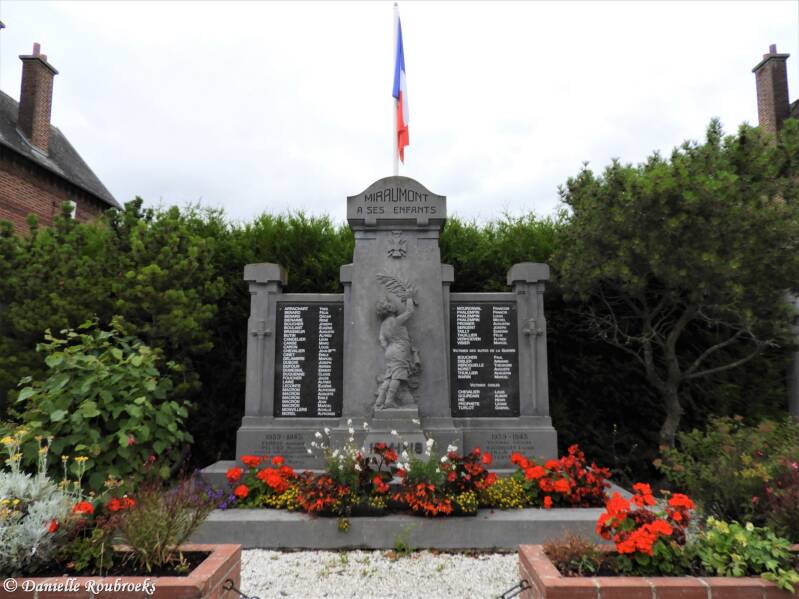 01miraumontmonumentdo7jul22.jpg