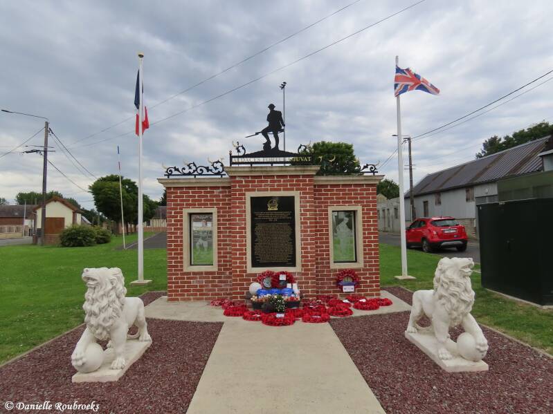 02-bertrancourt-monuments-ma15jul24-standard.jpg
