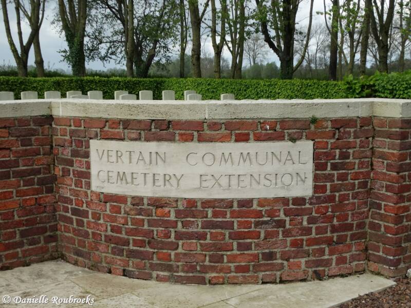 02-vertain-communal-ext-di16apr24-standard.jpg