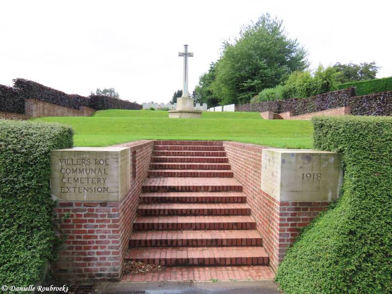 02-villers-pol-communal-ext-di9jul24-standard.jpg