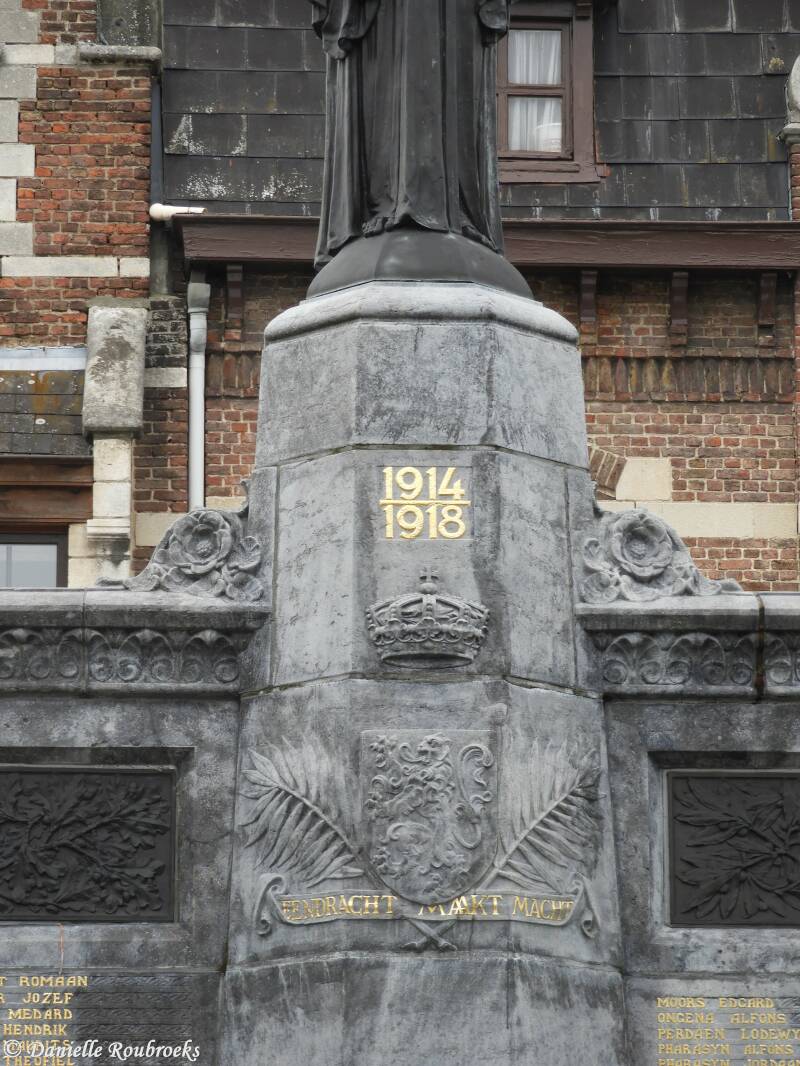 02LokerenMonumentzo27jun21.jpg