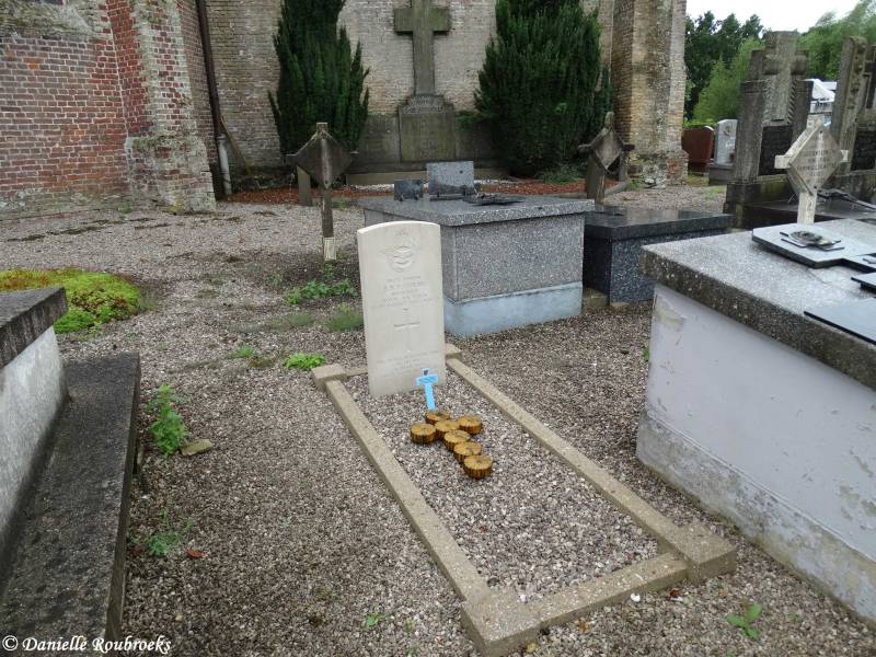 02RubrouckChurchyard.jpg