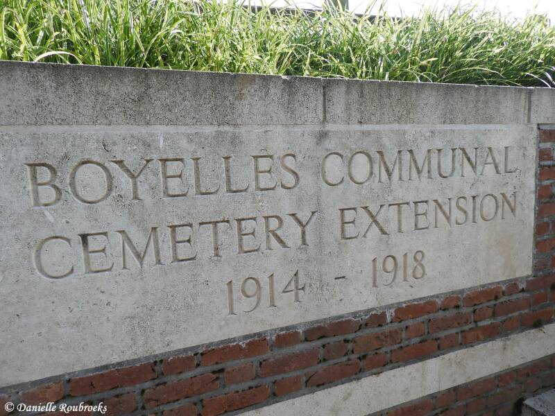 03BoyellesCommunalExtwoe22sep21.jpg