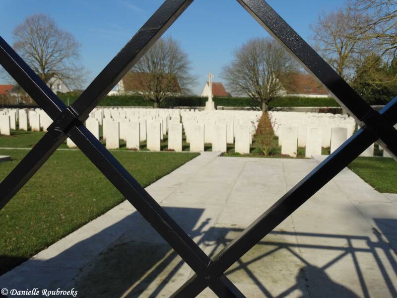 03ChapelleBCvr22ma19.jpg