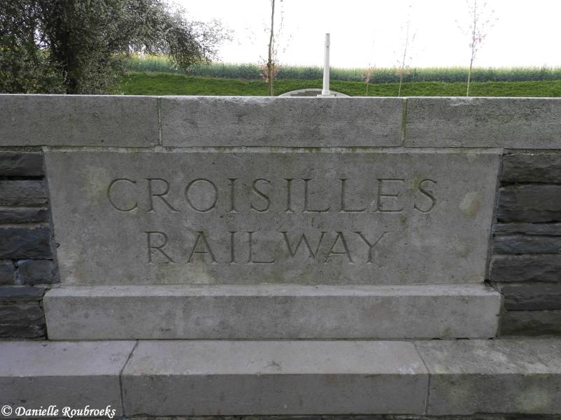 03CroisillesRailwayCemeterydi16apr19.jpg