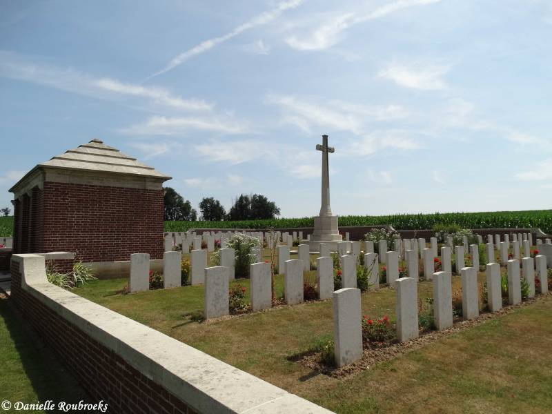 03SunkenRoadCemeterywoe17jul19.jpg