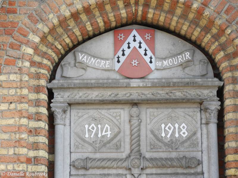 03esquelbecqmonumentvr27mei22.jpg
