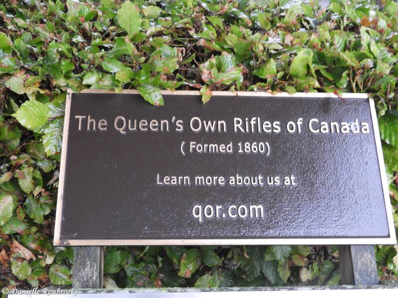 03steenderenmonumentcanadesequeensownriflesvr14okt22.jpg