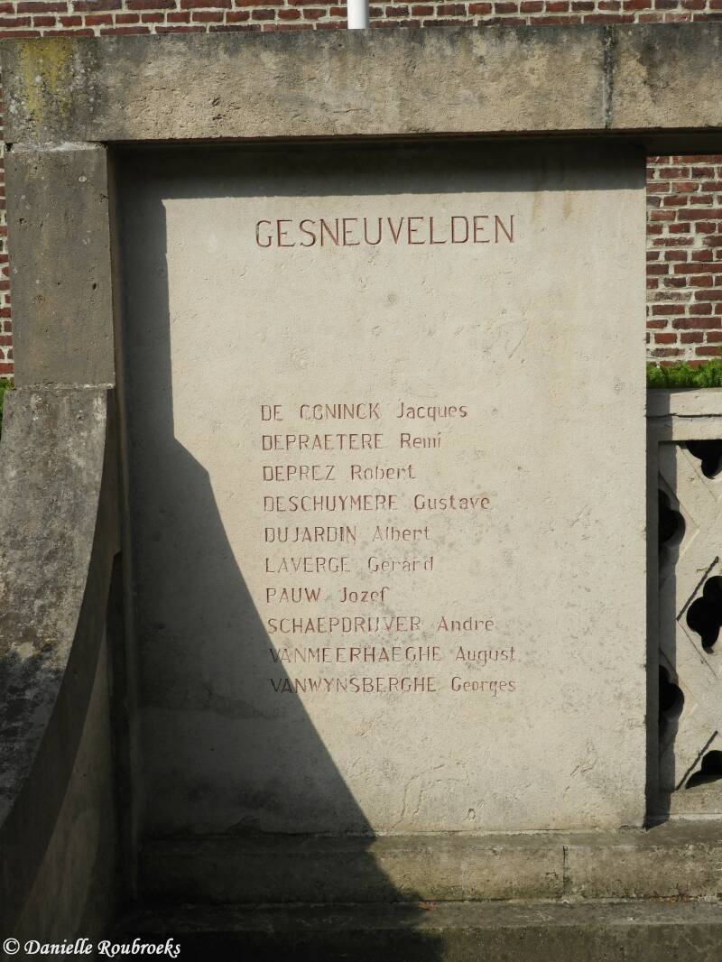 04HarelbekeMonumentwoe9jun21.jpg