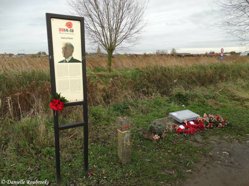 04LangemarkHarryPatchMemorialdo29nov18.jpg