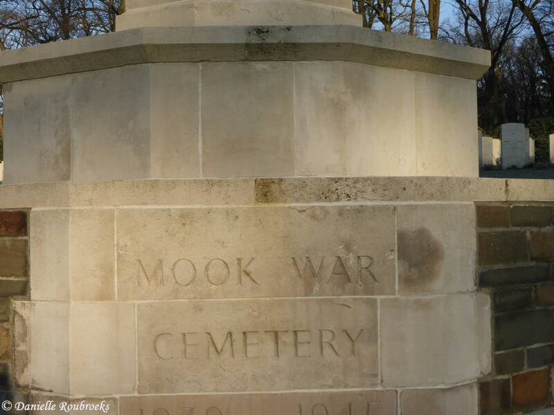 04MookWarCemdo8feb18.jpg