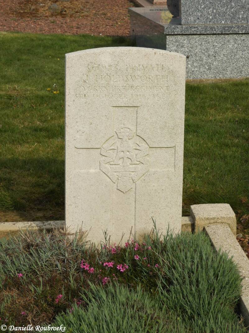 04MorchiesCommunalCemeterydi16apr19.jpg