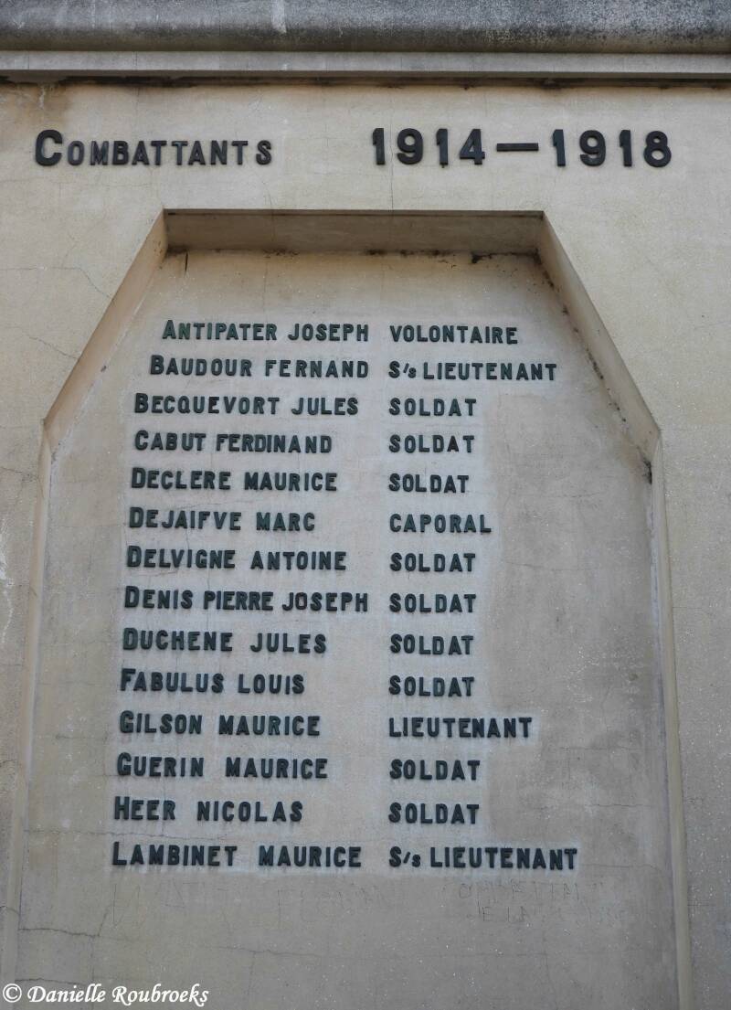 04SambrevilleMonumentdi26feb19.jpg