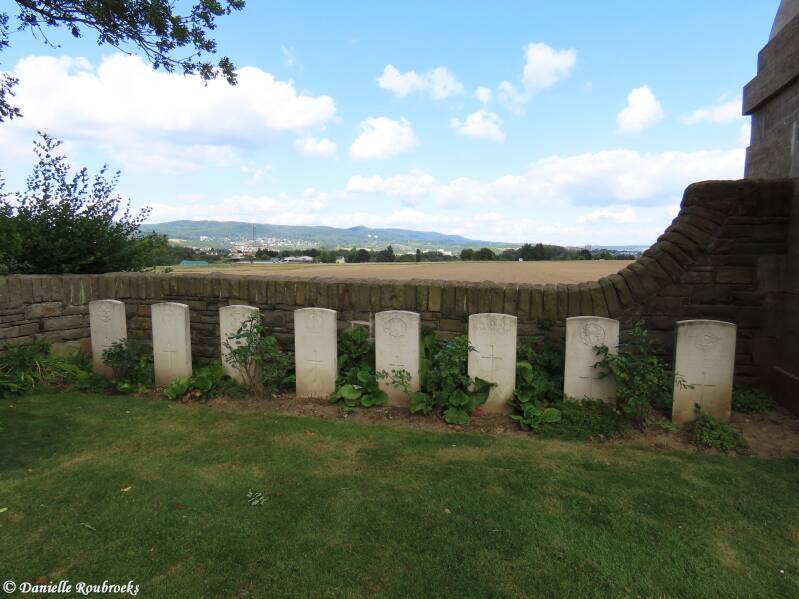 05-niederzwehren-cemetery-kassel-zo25aug24-standard.jpg