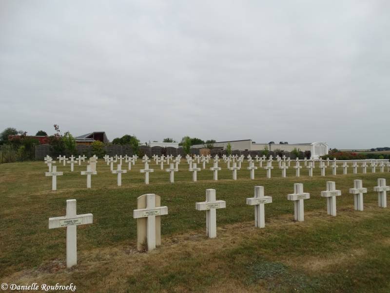 05Bray-sur-SommeFrenchNatCemdi16jul19.jpg