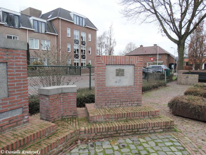 05Opheusden101Monumentvr8feb19.jpg